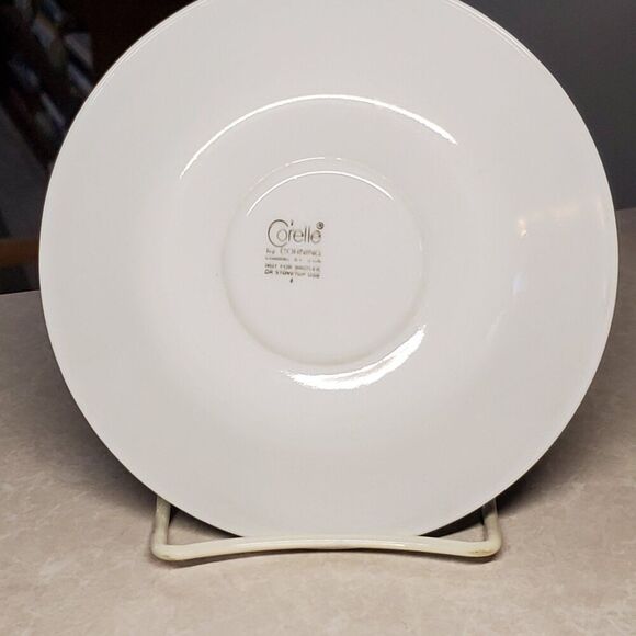 Corelle Spring Blossom Crazy Daisy Milk Glass Saucer 6¼" - Picture 2 of 4